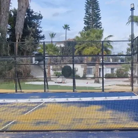 Βίλα Lovely - Delicious Pool And Padel - 6 Bedrooms Μάλαγα