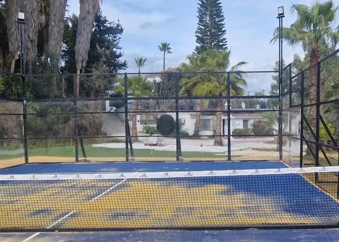 Βίλα Lovely - Delicious Pool And Padel - 6 Bedrooms Μάλαγα